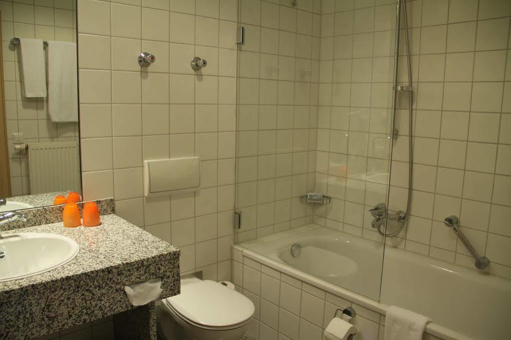 Landgasthof Gut Deutenhof Hotell Bad Abbach Exteriör bild